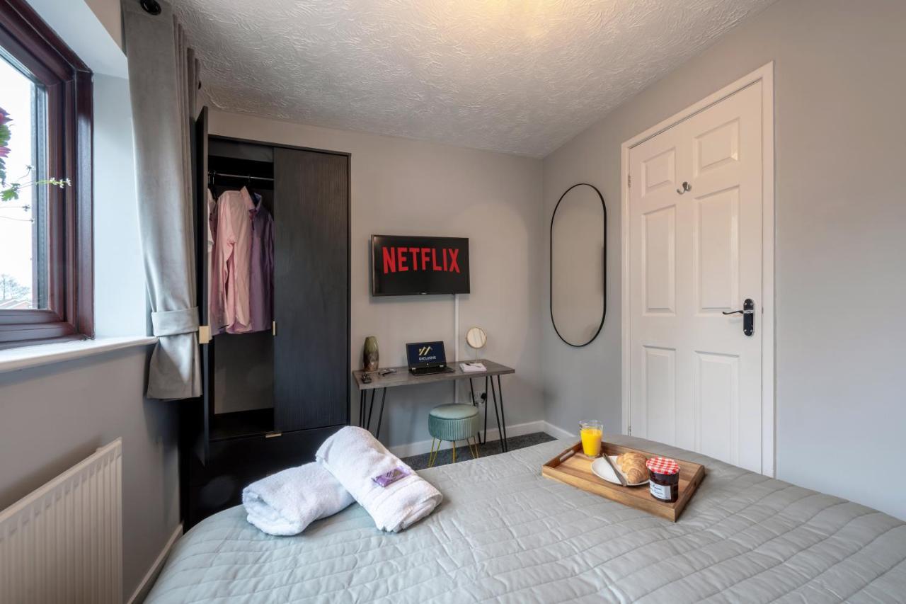 Yew Tree House Contractor / Family Home Free Netflix Fast Wifi Near Dudley/Birmingham Cradley Heath Exterior foto
