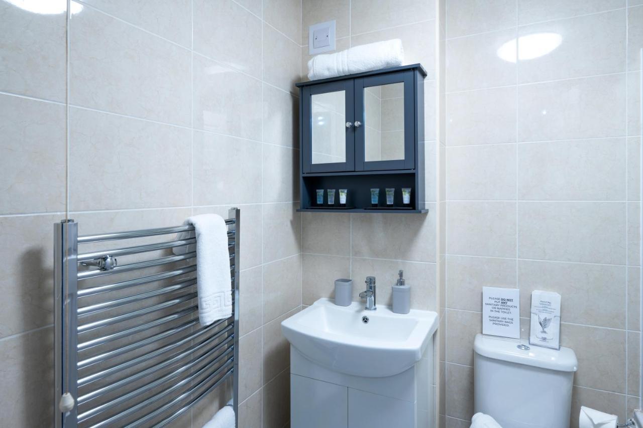 Yew Tree House Contractor / Family Home Free Netflix Fast Wifi Near Dudley/Birmingham Cradley Heath Exterior foto
