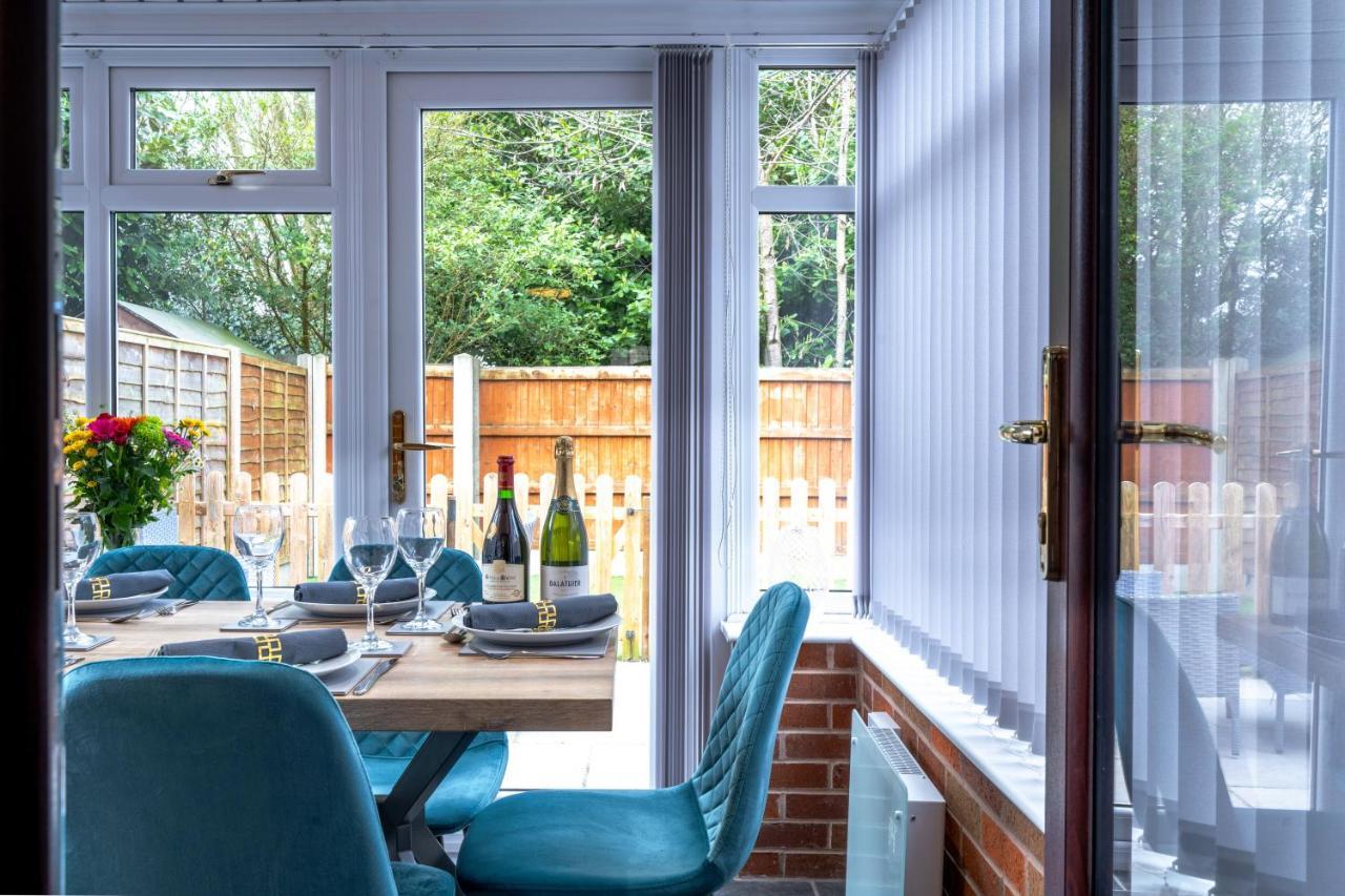 Yew Tree House Contractor / Family Home Free Netflix Fast Wifi Near Dudley/Birmingham Cradley Heath Exterior foto